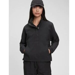 GapFit Women's Black Pullover Commuter Jacket‎ Snap Button Mock NeckSleeve